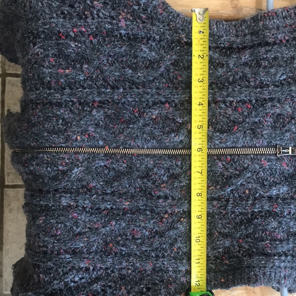 One girl who, S, mohair, sweater vest - Picture 6 of 9